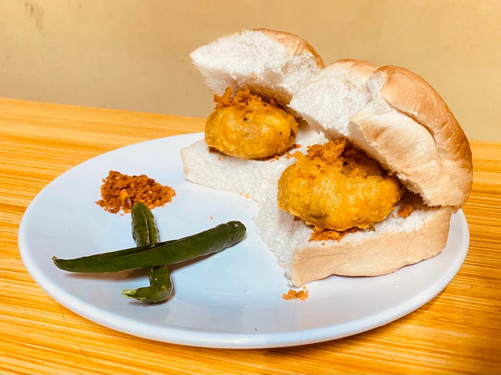 Vada pav