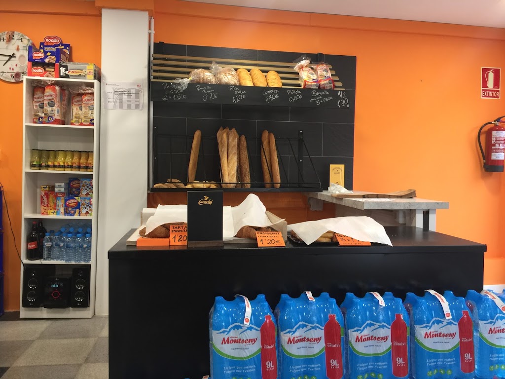 La Parada Panaderia Cafeteria