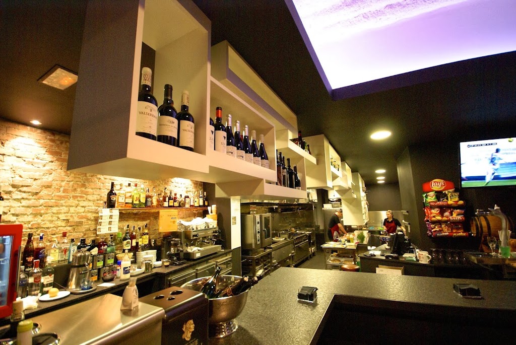 Bar Restaurant Cristal — Ambiente