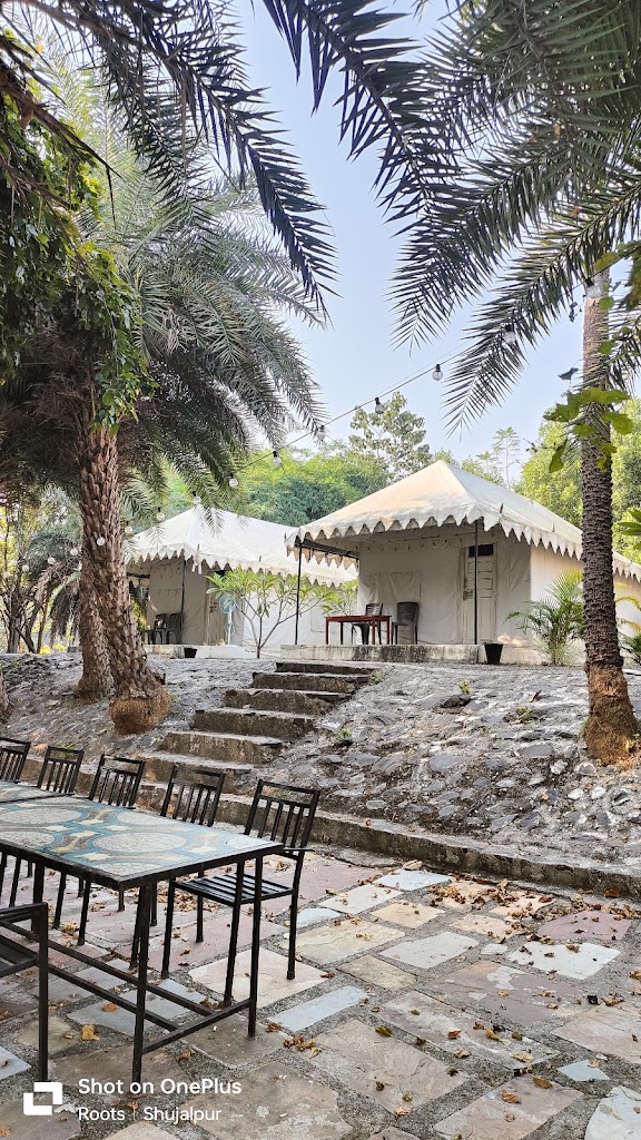Roots The Jungle Cafe And Resort