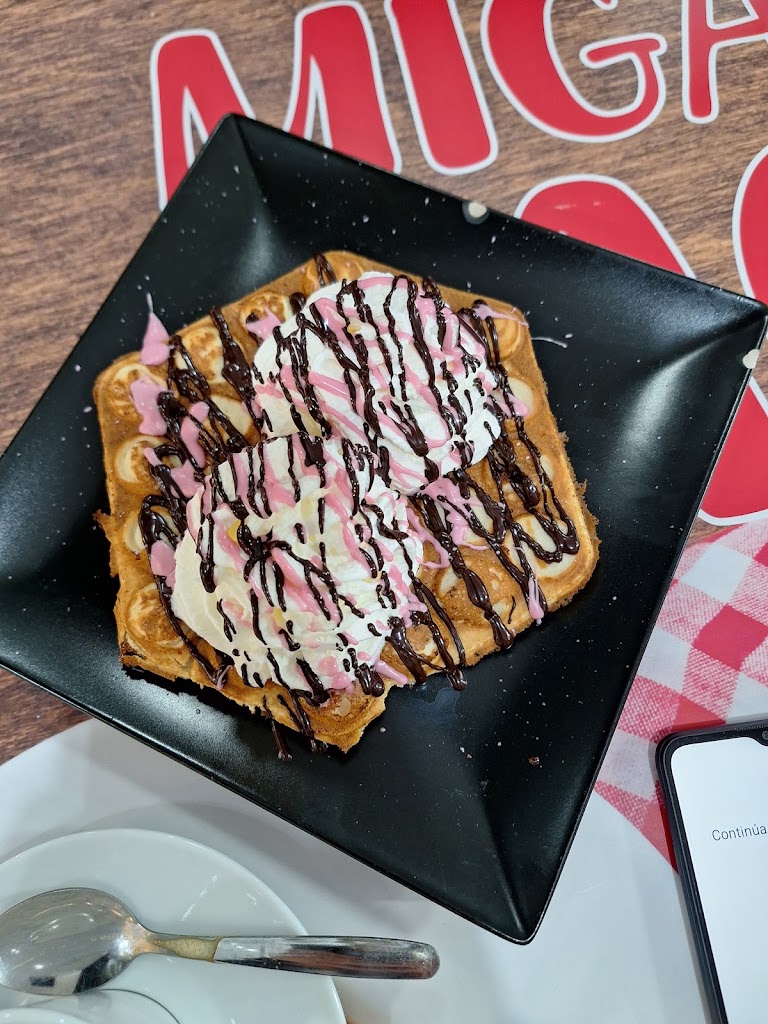 MIGAS DE CACAO — Pastel