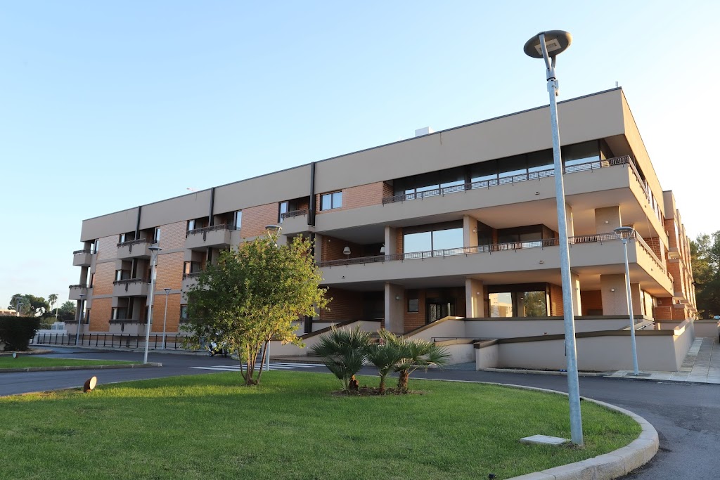 Dr. La Madonnina Life Care Poliambulatorio L Elisir Residenza Per Over 65