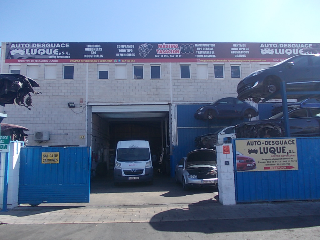 Auto-Desguace Luque, S.L. — Del propietario