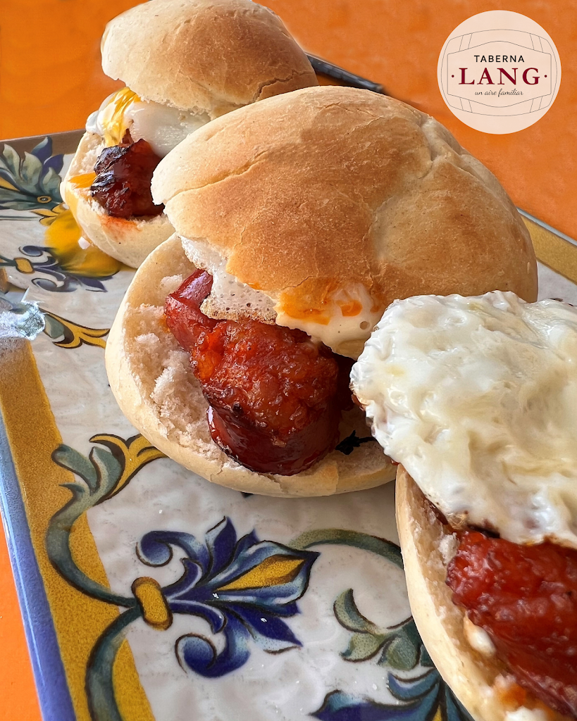 Taberna Lang — Comida y bebida