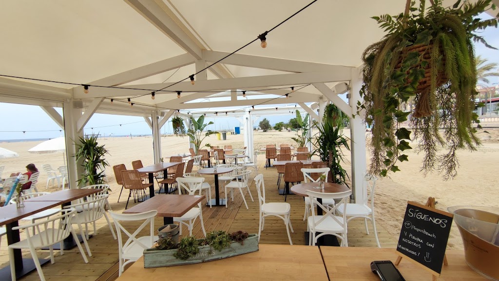 Piropos Beach - Chiringuito en el Masnou