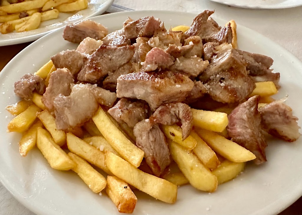 Cafe Bar Villasol S.L. — Comida y bebida