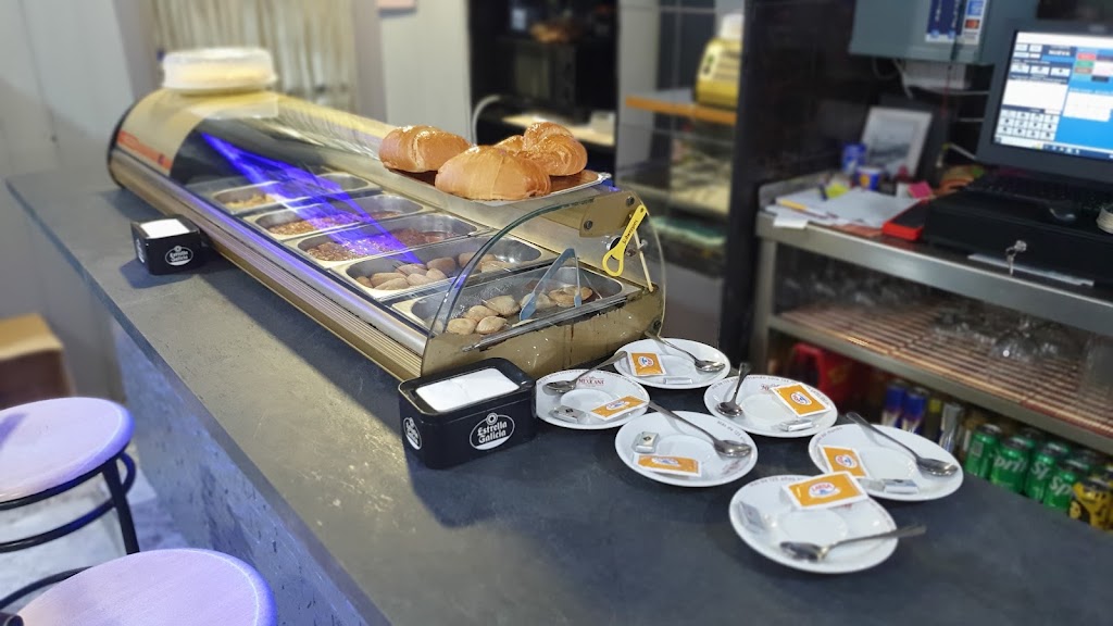 Bar cafeteria Donde Anna — Ambiente