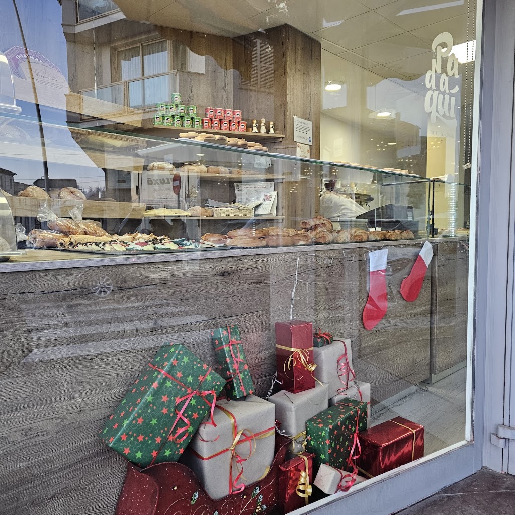 Forn Marti Soler-Pa i Pastisseria — Ambiente