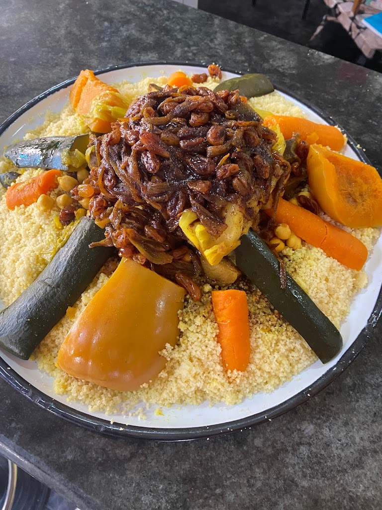 Bar Polideportivo — Comida y bebida