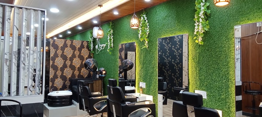 Prachi Beauty Parlour Sakleshpur Bridal Makeup Ladies Beauty Salon Hair Straightening Keratin Treatment