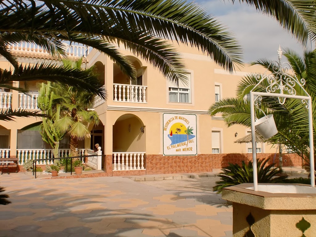Residencia De Mayores El Palmeral Del Mar Menor — Exterior