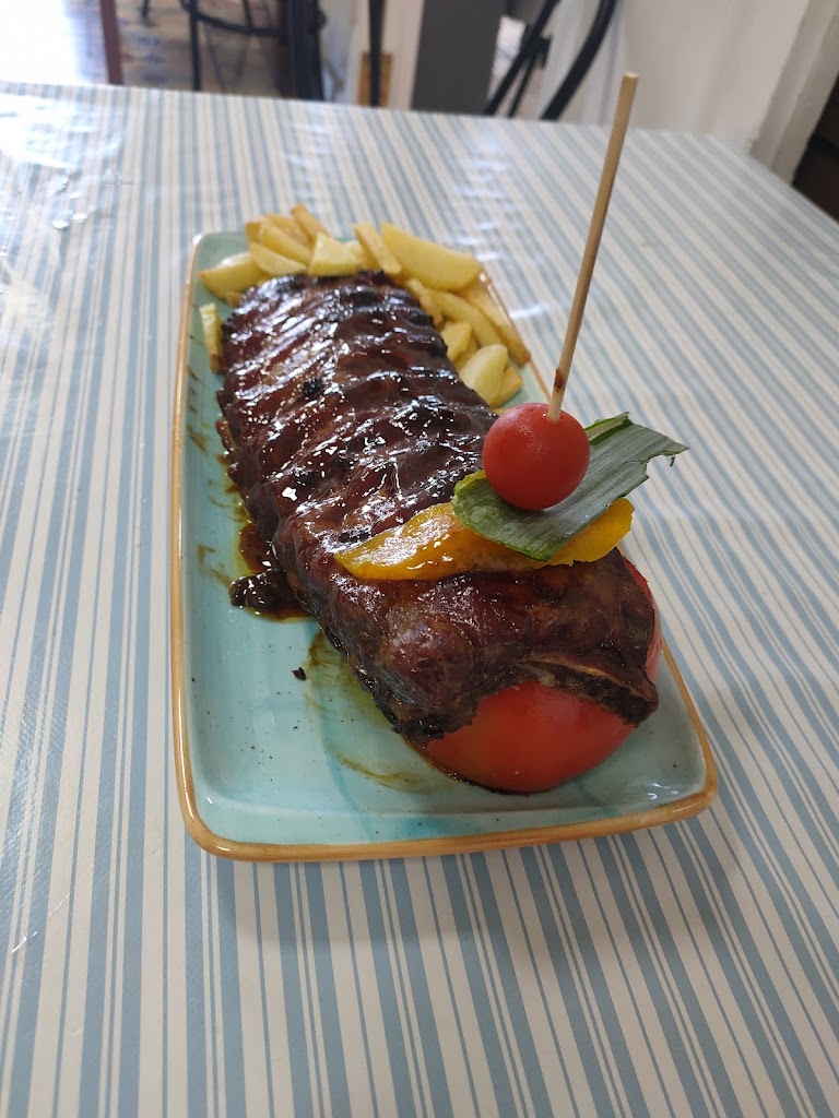 Bar Restaurante Casino de Guimar — Comida y bebida