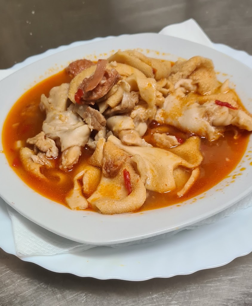 IVETTE BAR AND COFFEE — Comida y bebida