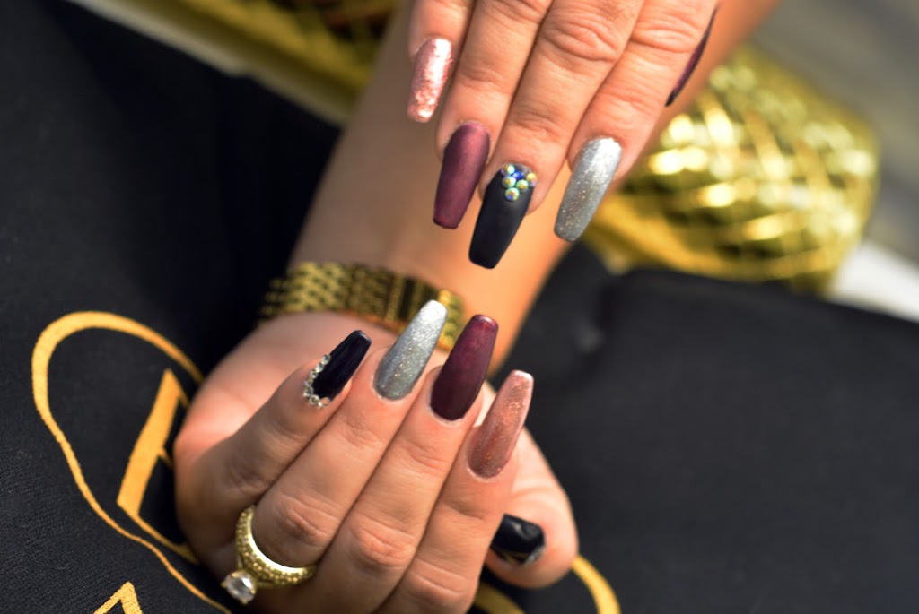 BIANCA'S NAILS BEAUTY SALON FUENGIROLA