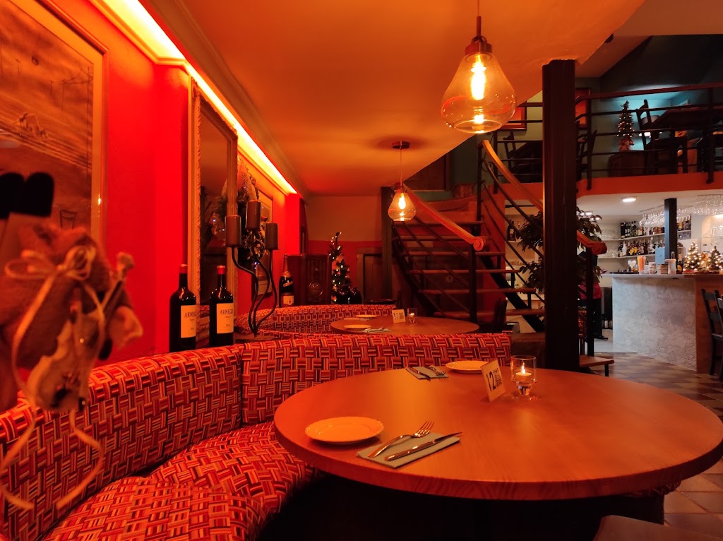 Dali Restaurante — Ambiente