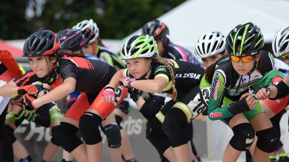 ESCUELA DE PATINAJE LA ZUBIA