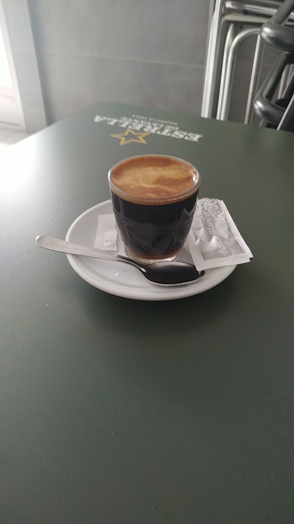Bar Mestalla — Comida y bebida