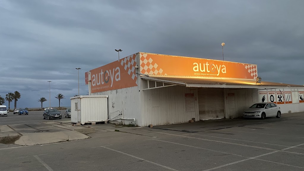 Autoya — Exterior