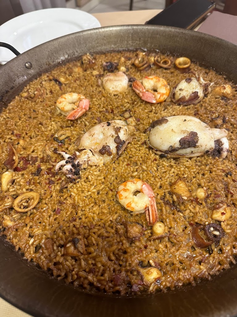 Restaurante Centro Espana Gastro Club Sociocultural — Comida y bebida
