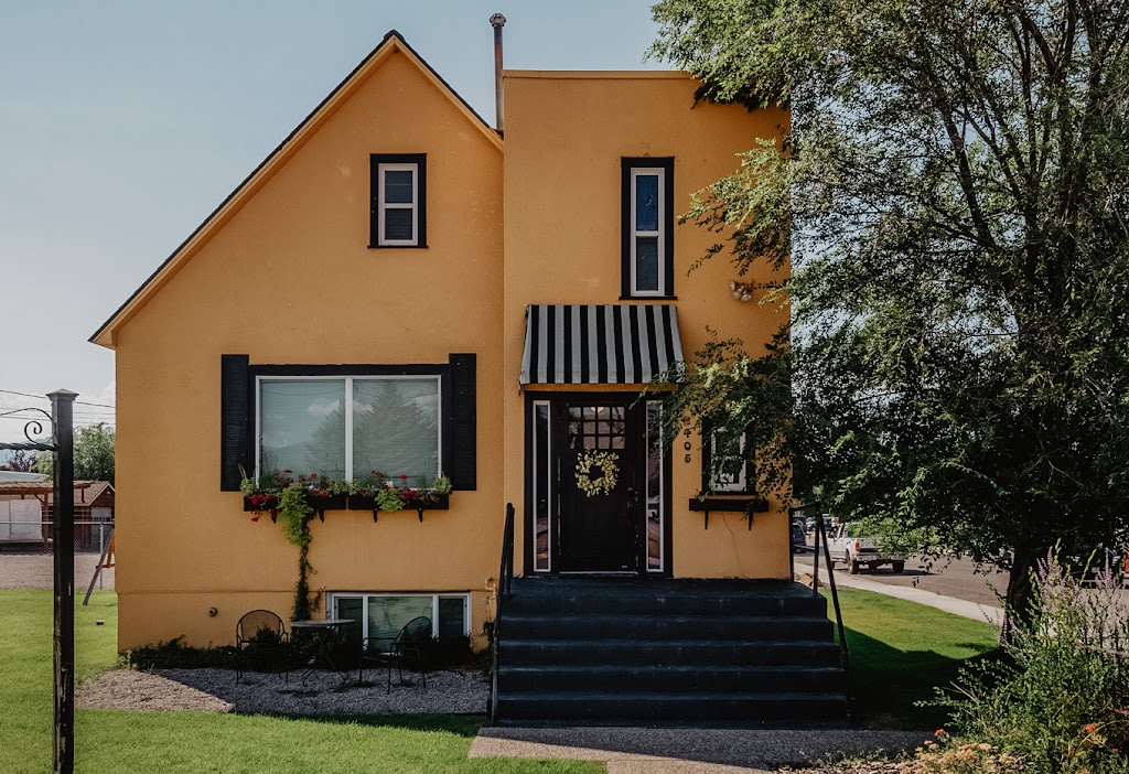 Awnings Vintage Suites