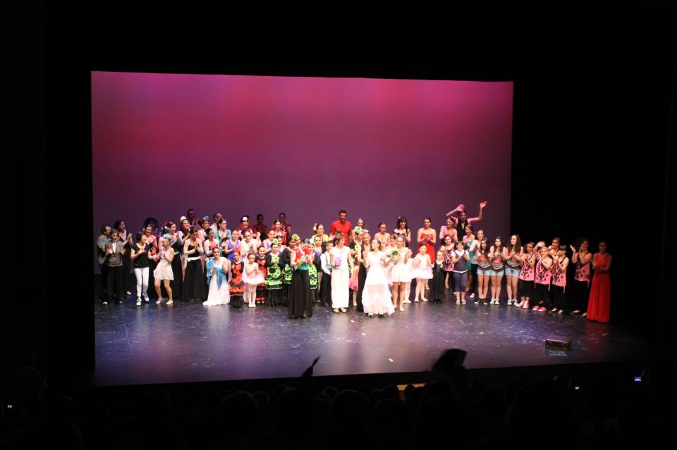 Escuela de Danza "Myrian Chamorro & Monica Nunez"