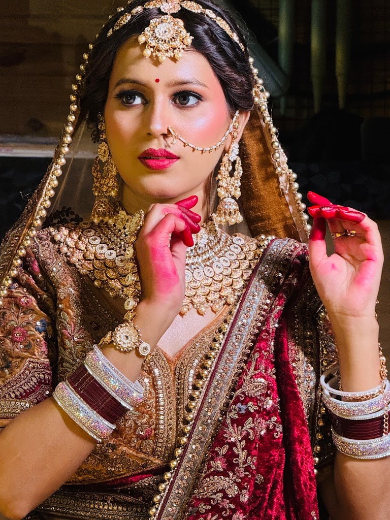 Studio Sports Unisex Salon