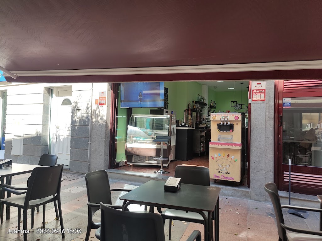 Bar cafe Hakuna Matata — Ambiente