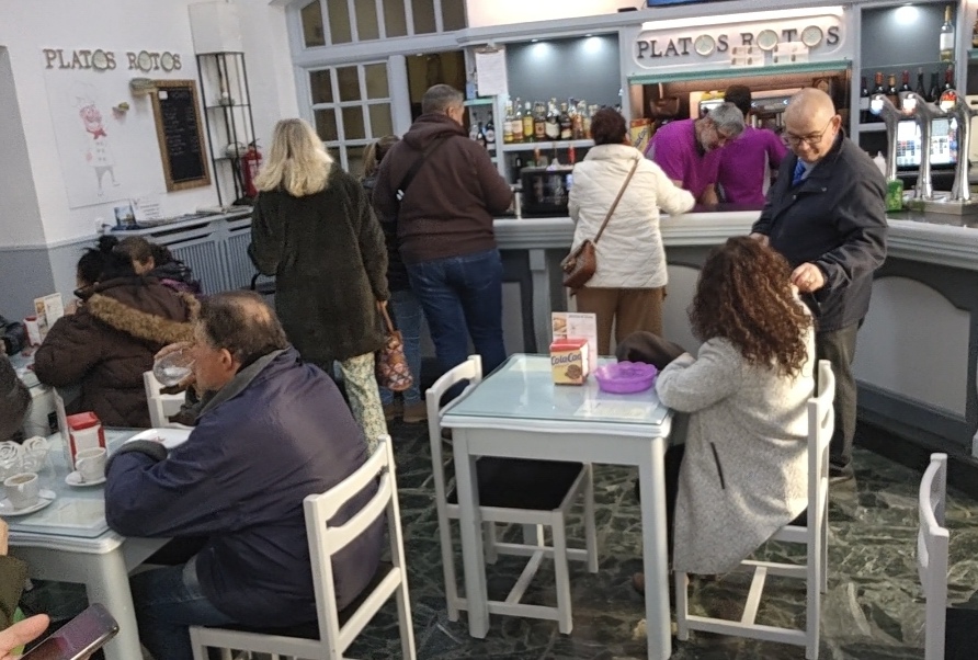 Platos rotos — Ambiente