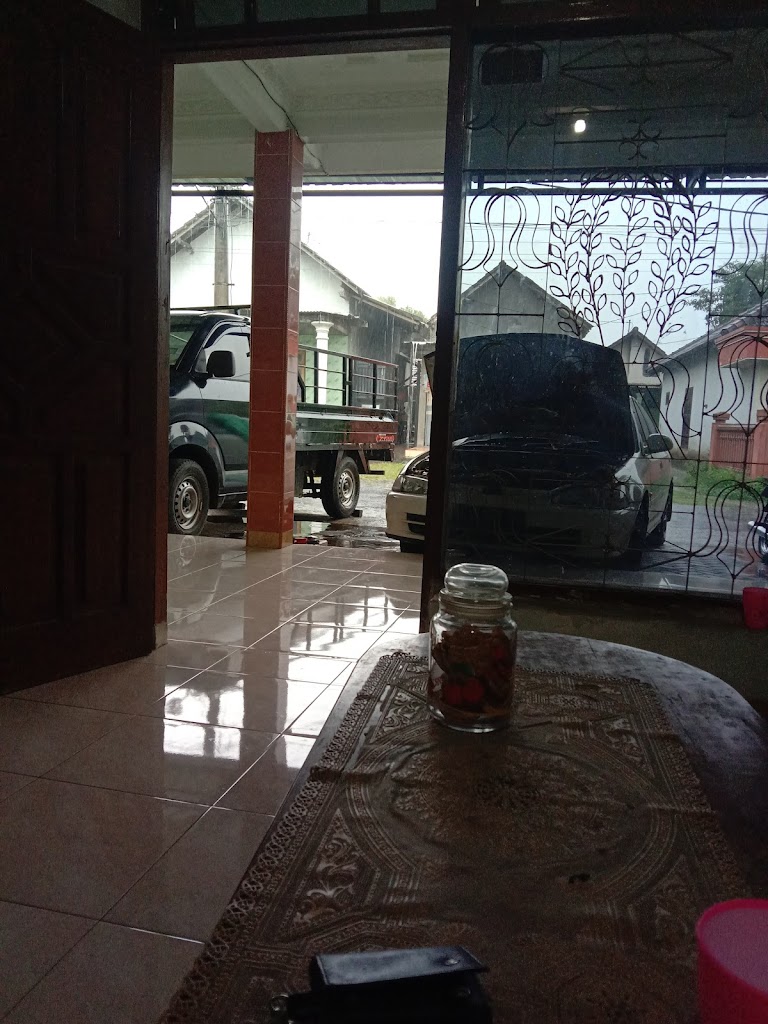 Bengkel Lancar (Bengkel Mobil, ds Jabon gg.6)