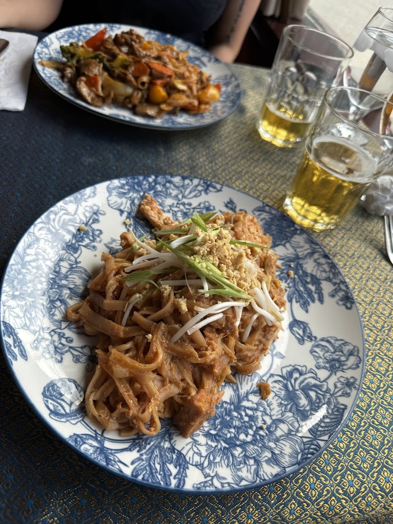 Pad thai