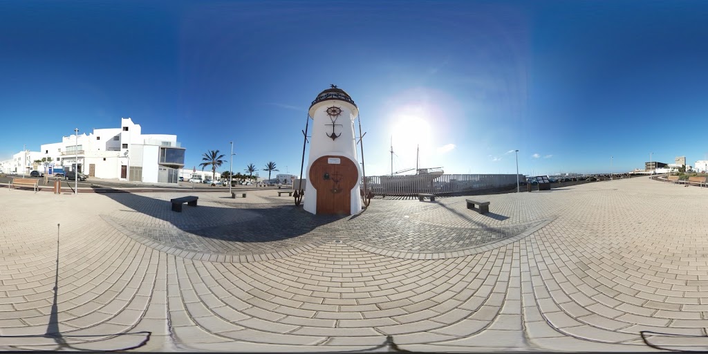 Monumento a los Martires del Mar — Street View y 360deg