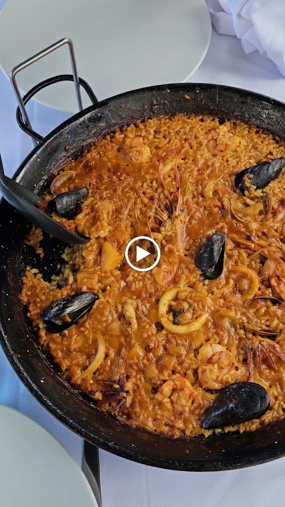 Mix La Pineda Restaurant — Videos