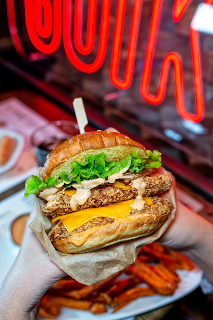 Hamburgueseria Goiko — Comida y bebida
