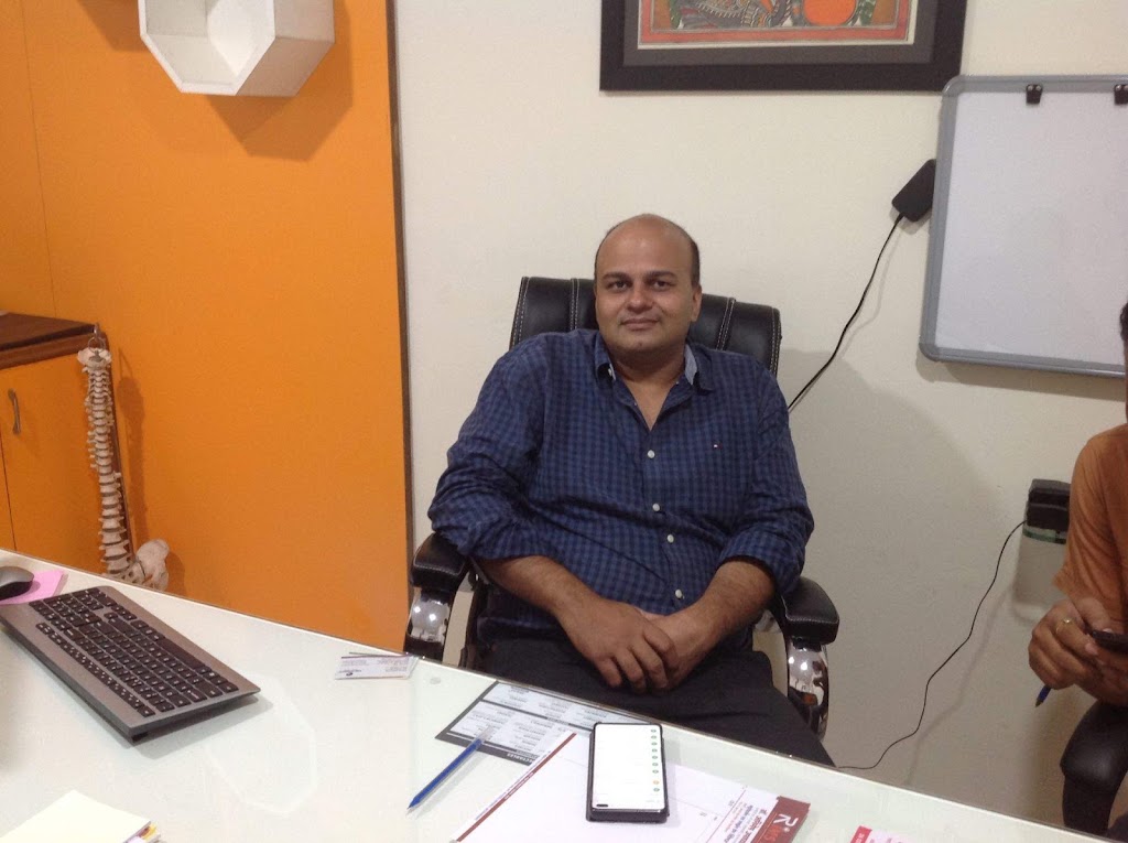 Dr Animesh Upadhyay Neurosurgeon Neuro Physician Best Neurologist Doctor In Gwalior