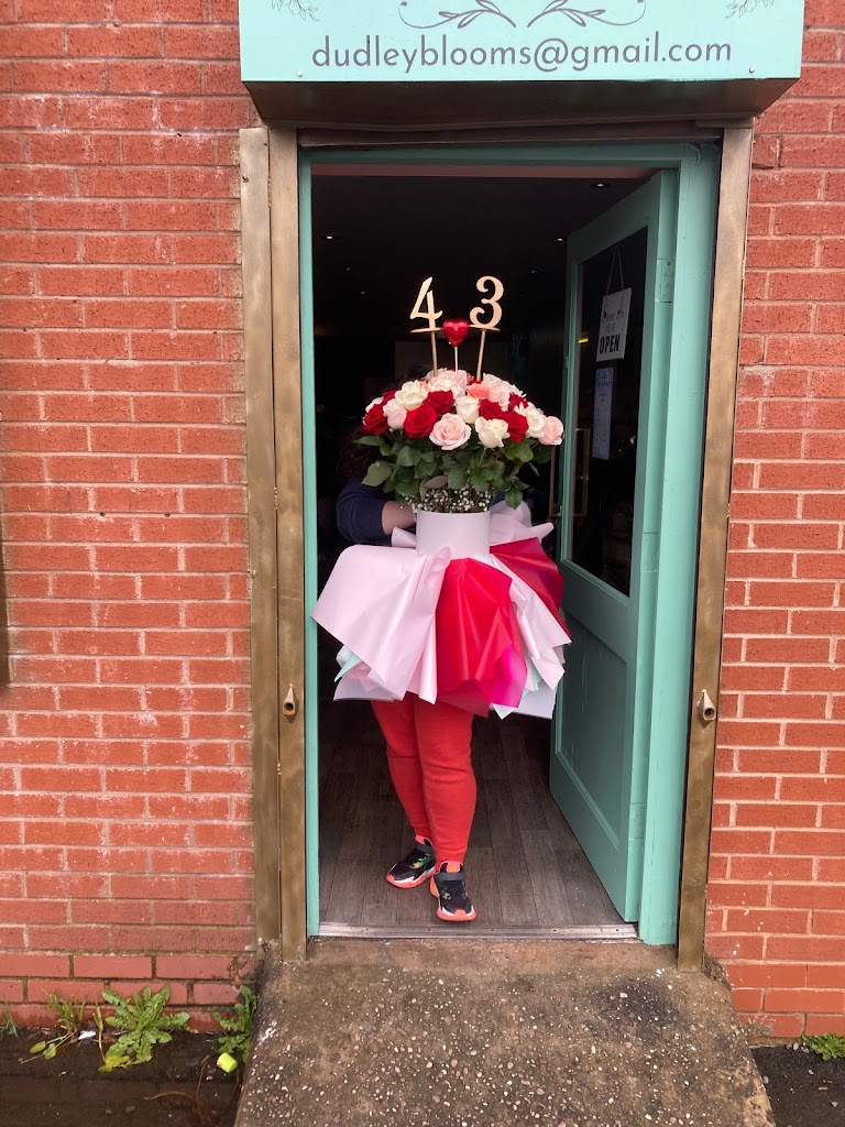 L&L Blooms LTD