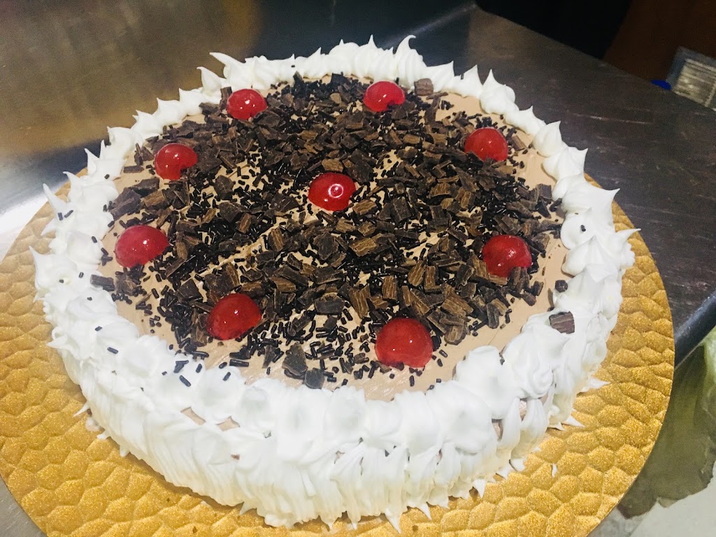 El Encinar De Los Belgas — Comida y bebida