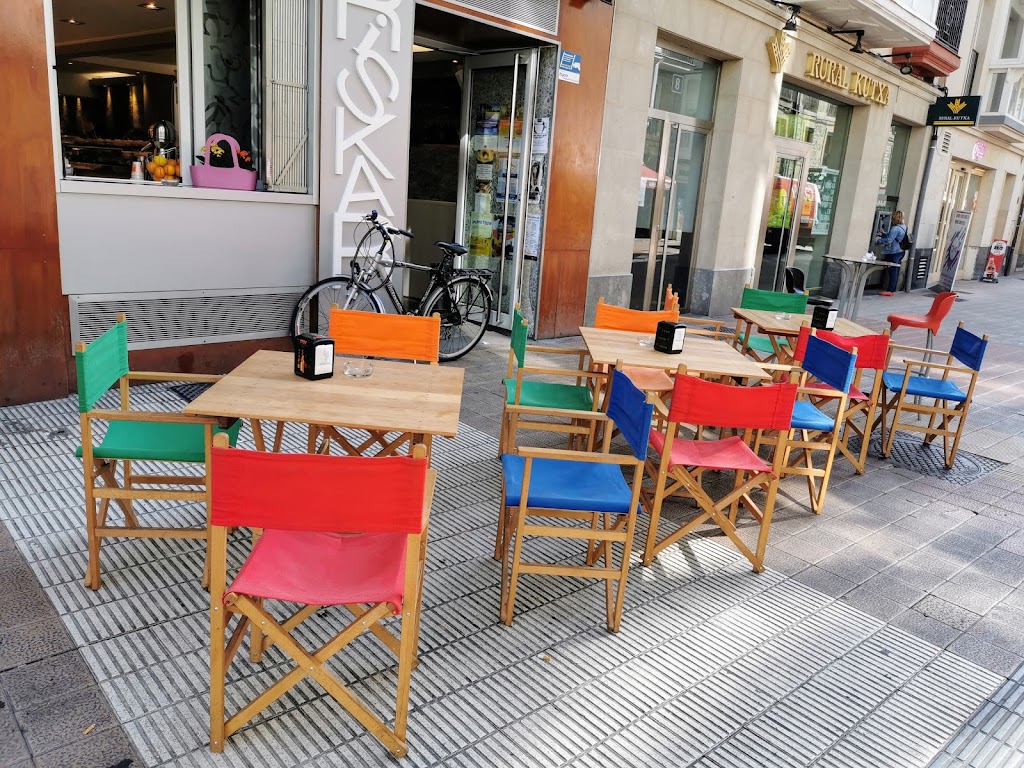 Bar "Triskari" — Ambiente