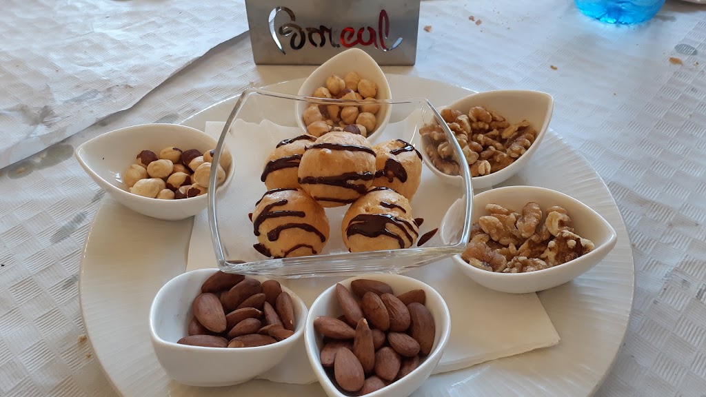BAR RESTAURANTE BOREAL — Comida y bebida