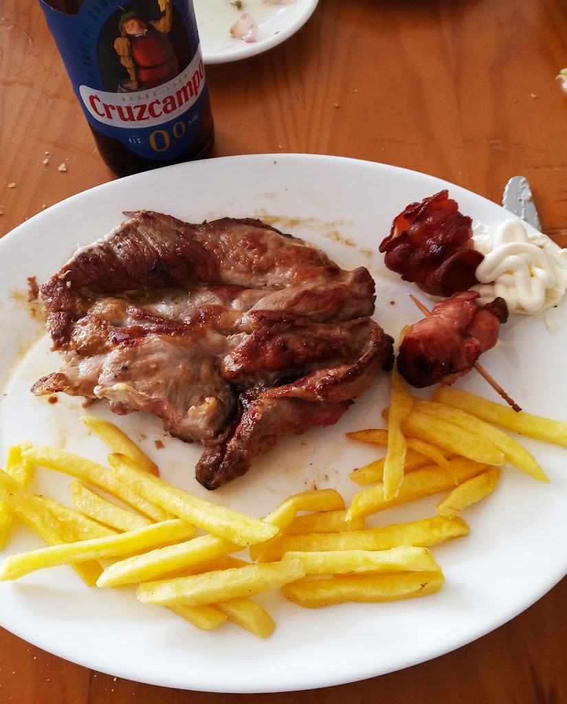 Meson El Tomillar — Comida y bebida