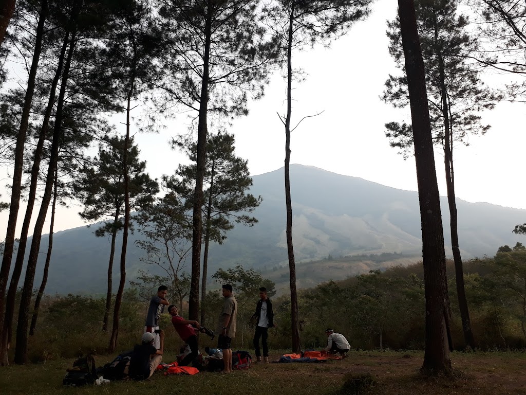 Lambosir hill, Travel Camping Sites