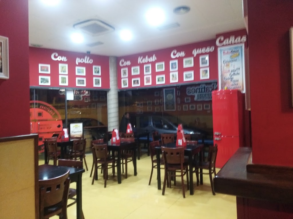 Cafeteria Bokatines Amposta — Ambiente