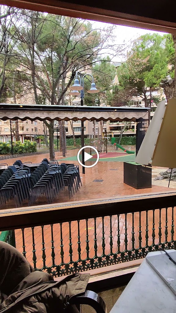 Cafe Kiosco La Fundacion — Videos