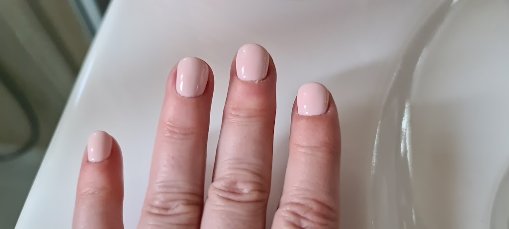 Centro de Estetica Aira — Manicura