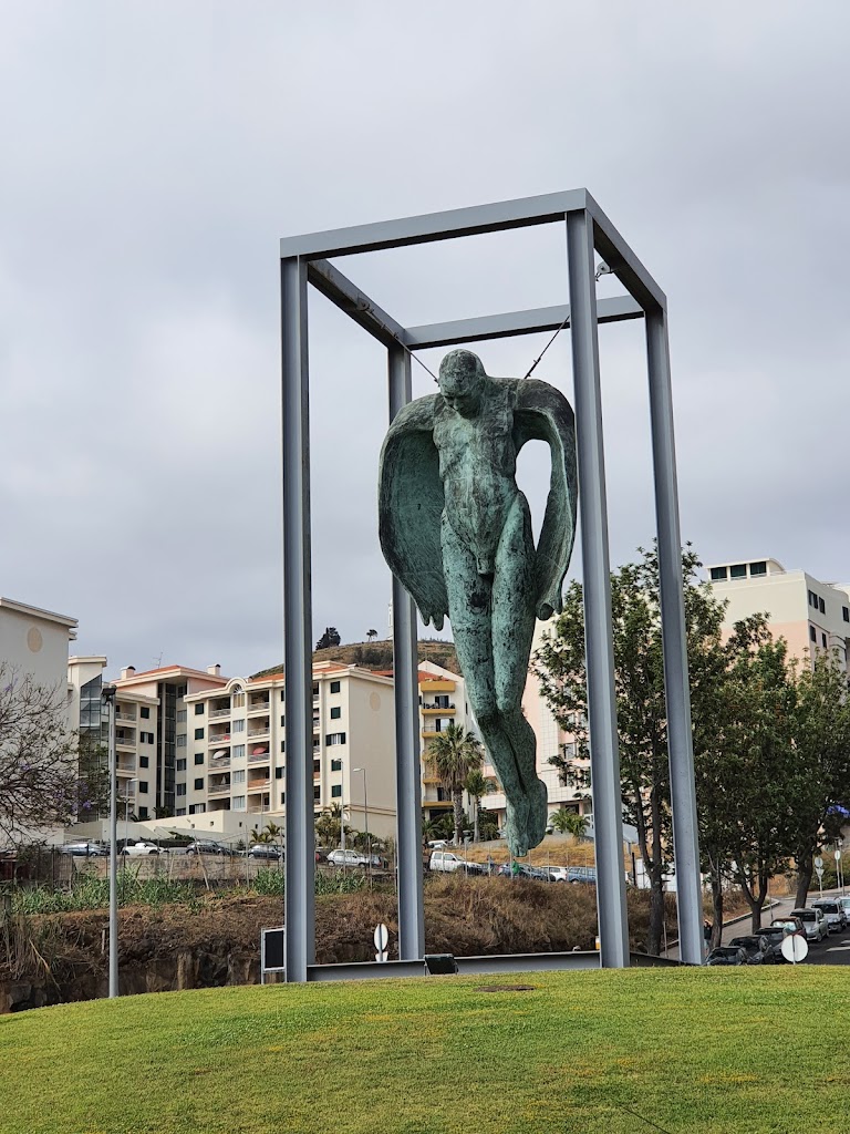 Anjo da Praca da Assicom