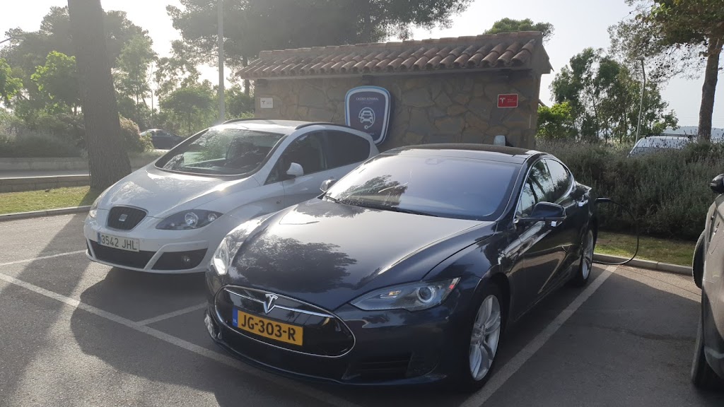 Tesla Destination Charger