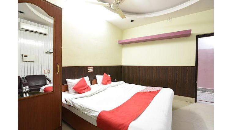 OYO 43243 Hotel Shree Nayak