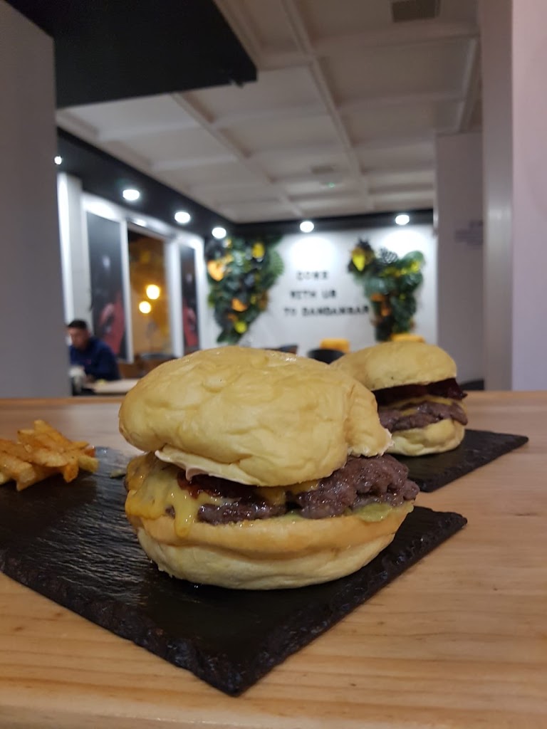 Saborea Food & Drink — Papas fritas