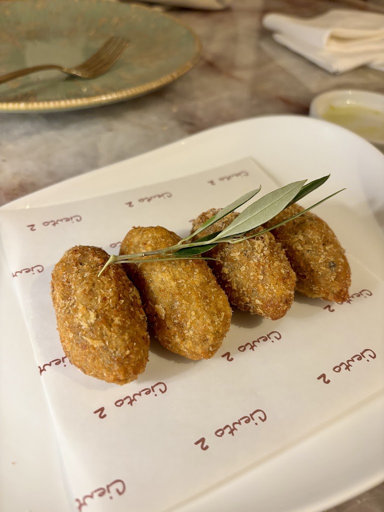CIENTO 2 TABERNA — Croqueta