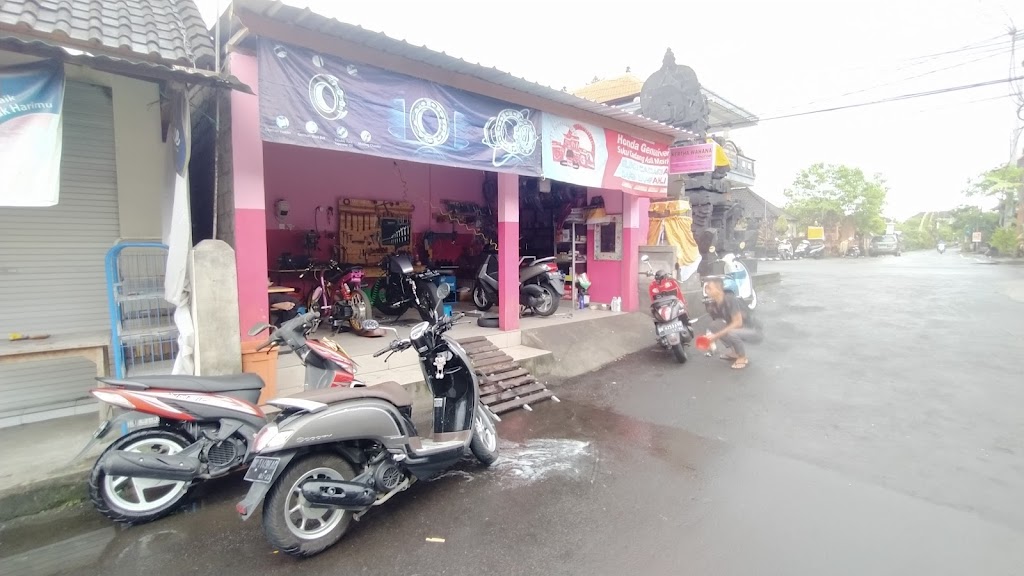 Garasi KWM (Kertha Wahana Motor)