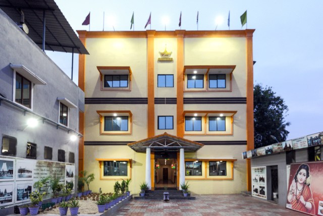 Oyo 7780 Jothis Residency
